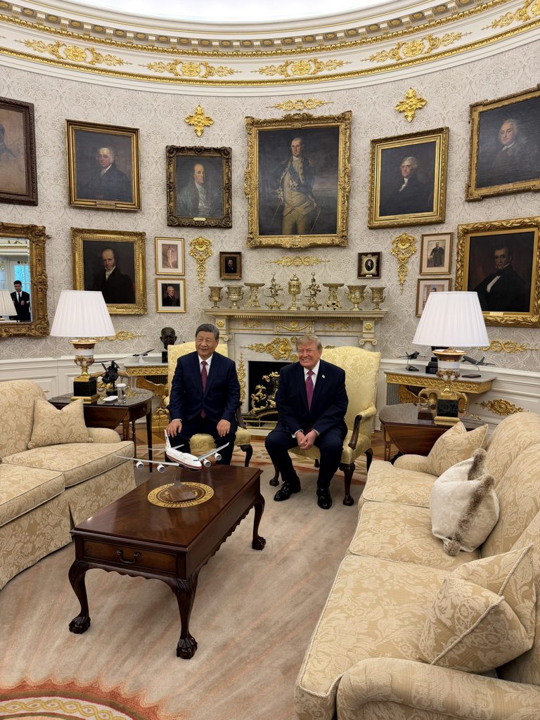 President Donald Trump And President Xi Jinping During The September 2026 U.s. State Visit, During Which The Two Countries Established A Super Intelligence Dialogue.